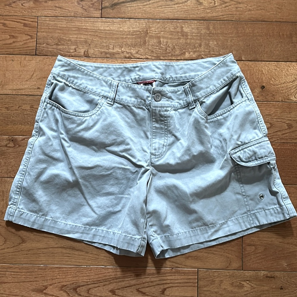 The North Face Gray Shorts Womens Casual Walking Hiking 100% Cotton Size 12